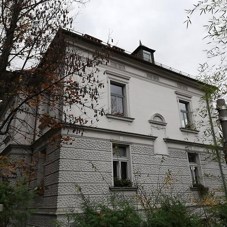 Dimora Apartments With Free Parking Любляна Экстерьер фото