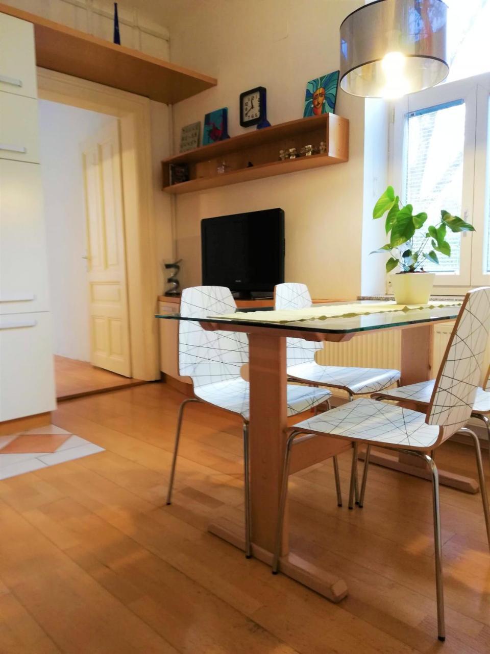 Dimora Apartments With Free Parking Любляна Экстерьер фото