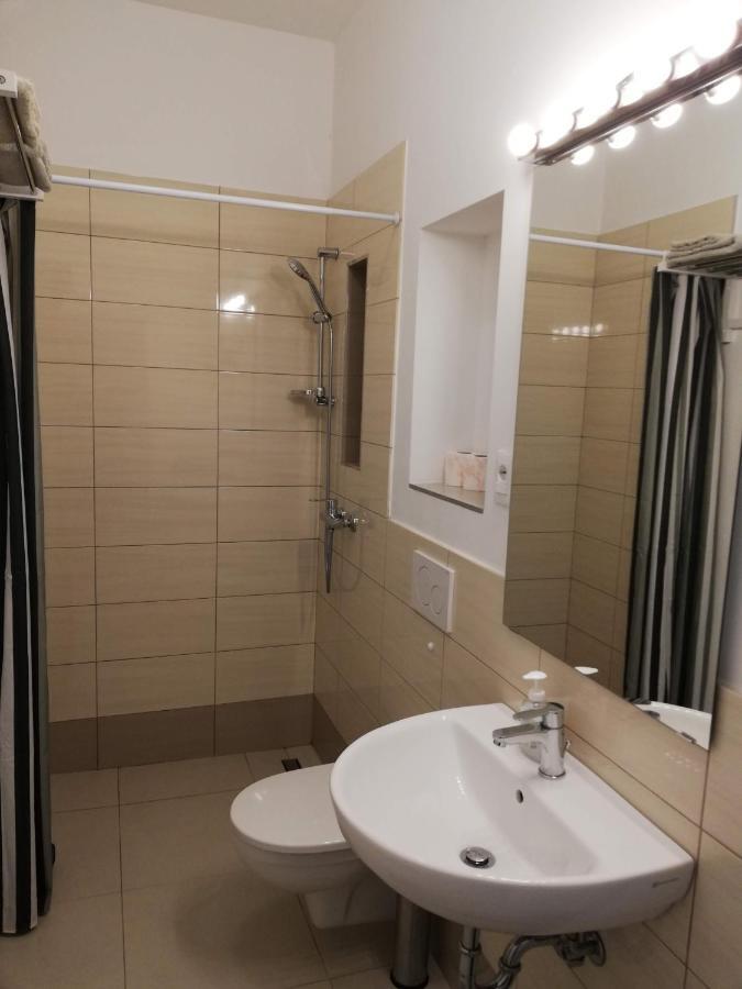 Dimora Apartments With Free Parking Любляна Экстерьер фото